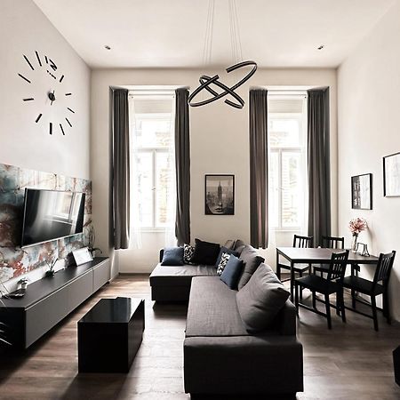 Contemporary Jindrisska Apartment Prag Eksteriør billede