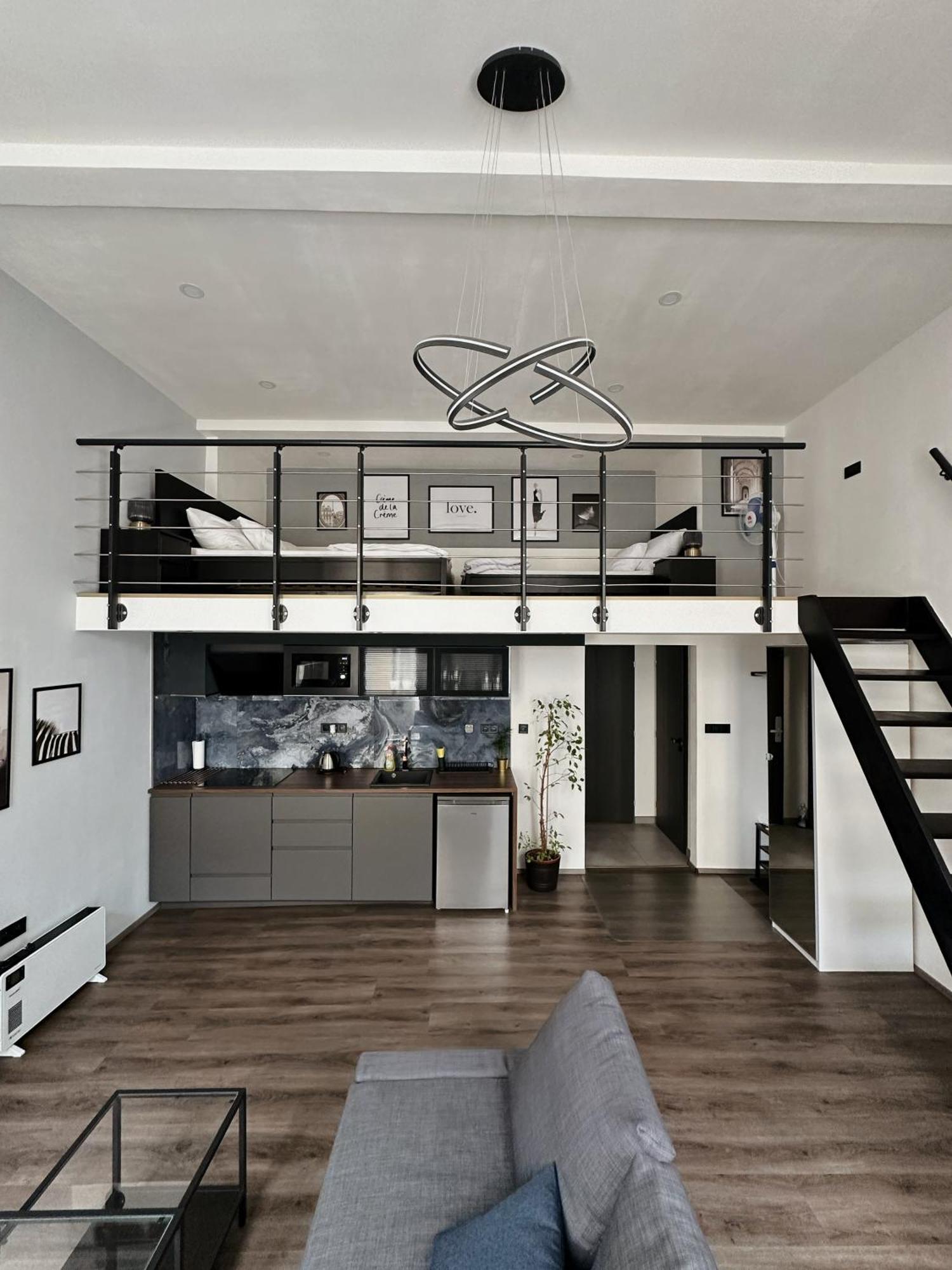 Contemporary Jindrisska Apartment Prag Eksteriør billede